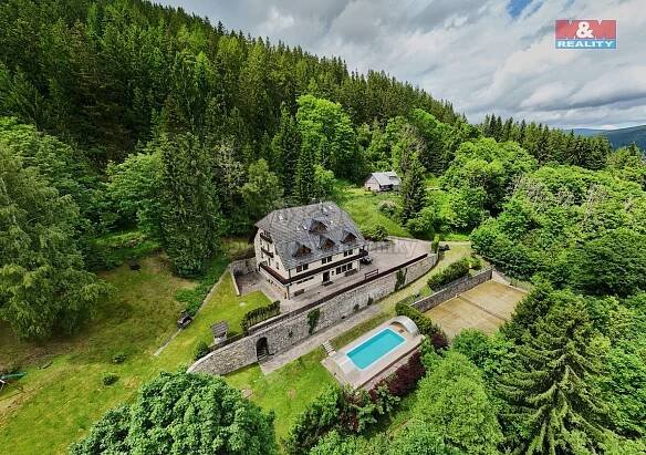 Prodej hotelu, penzionu, 1000 m2, Vrchlabí | Reality.iDNES.cz 