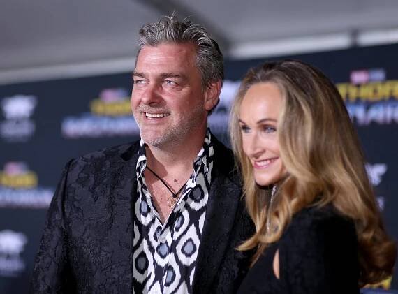 The World Premiere of Marvel Studios' "Thor: Ragnarok" at the El Capitan Theatre on October 10, 2017 in Hollywood, California - Ray Stevenson, Elisabetta Caraccia - Thor: Ragnarok - Z akcí