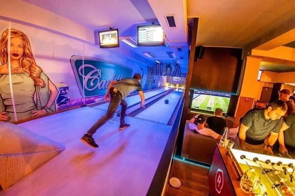 Cadillac Bowling Kolín - 2 profesionální dráhy