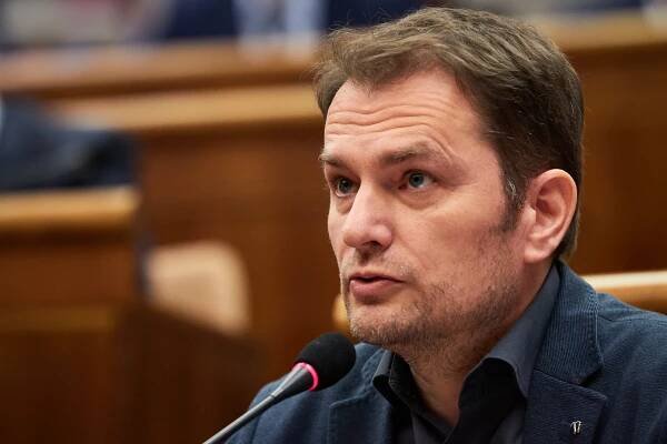 Igor Matovič vyzýva Andreja Danka, aby odvolal Petra Plavčana
