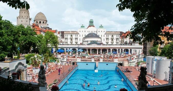 Budapešť: Celodenní vstupenka do lázní Gellért