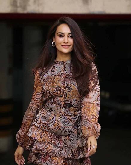 Surbhi Jyoti Wallpaper