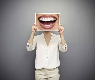 Pusa úsměv stock fotografie, royalty free Pusa úsměv obrázky | Depositphotos