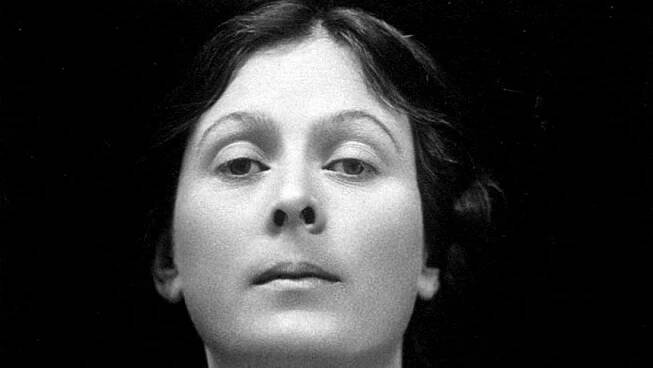 Tanečnice Isadora Duncanová utekla z USA do Ruska. Štěstí tam nenašla a čekala ji bizarní smrt