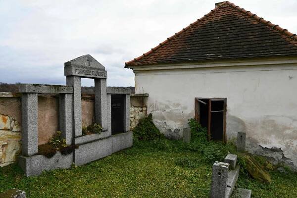 Liběšovice | Detail hřbitova | Databáze historických hřbitovů