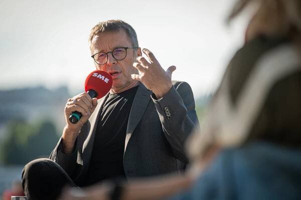 Horšie ako pred rokom, lepšie ako o rok (píše Ivan Mikloš)