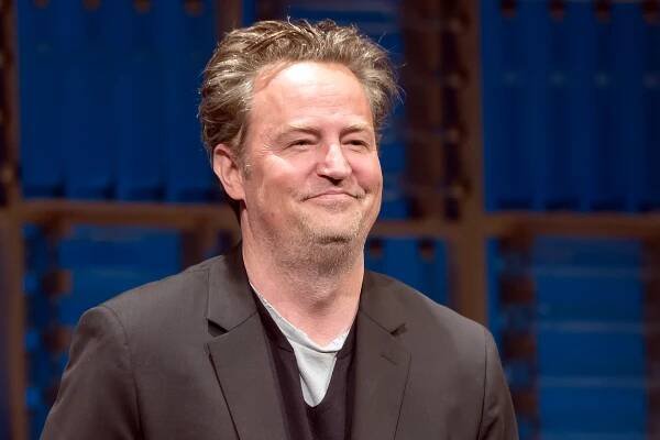 12 Emotional Moments from Matthew Perry’s Life and Legacy