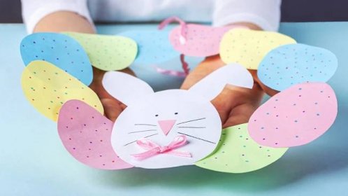Velikonoční věneček z papírových vajíček: Jarní dekorace do dětského pokoje