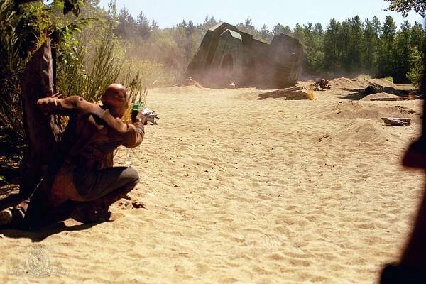 Hvězdná brána - Trosečníci (S06E18) (2003) | Recenze - Uživatelské | ČSFD.cz