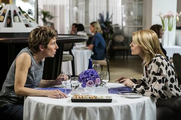 Epizody - Epizoda 5 - Z filmu - Tamsin Greig, Kathleen Rose Perkins