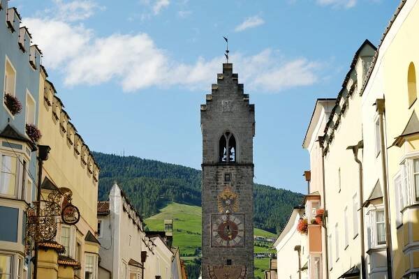 Zwölferturm