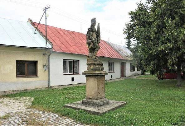 Socha svatého Floriána v ulici Plačkov v Holešově | Drobné památky 