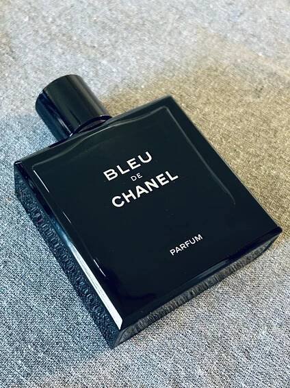 Bleu de Chanel Parfum Chanel pro muže