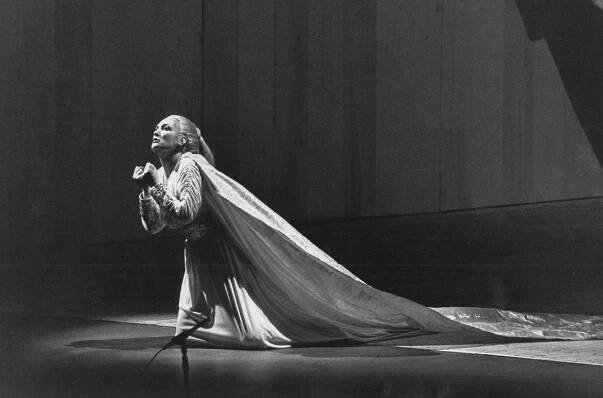 Edda Moser