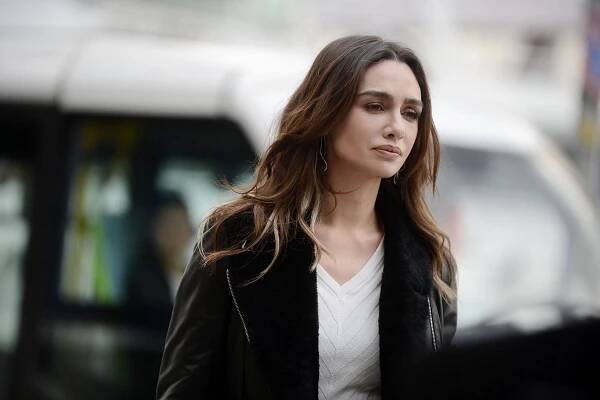 Siyah Beyaz Aşk - Episode 25 (E25) (2018)