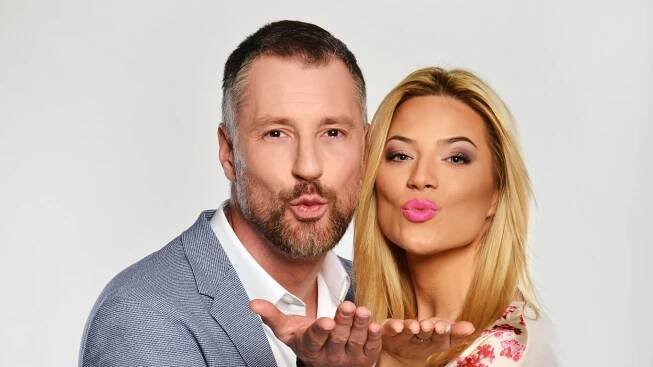 Moderátoři akce DERMACOL LOVE DAY Eva Perkausová a Petr Vágner