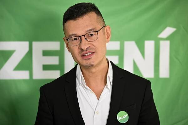Architekt a kandidát do europarlamentu za Zelené Osamu Okamura