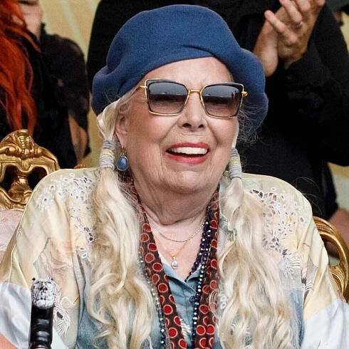 Joni Mitchell Is Still Singing “Both Sides Now”