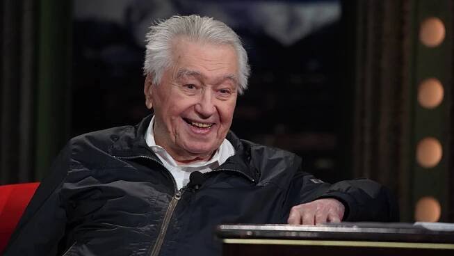 Josef Zíma oslavil jubileum: Fanynky mám i v devadesáti. Zesnulou ženu vídá v noci