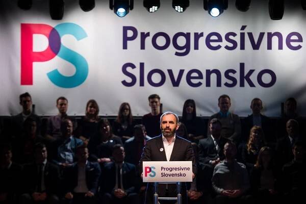 Slovensko asi konečne má demokratickú ľavicovú stranu. Otázka je, či má dosť demokratických ľavicových voličov