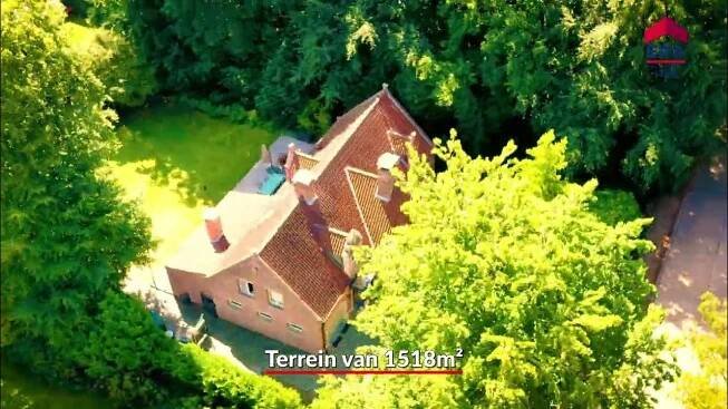 Villa Real-Estate Outside Drone Video marketing