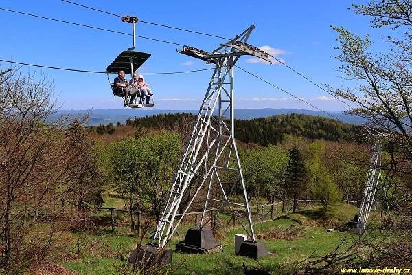 Sedačková lanovka Krupka - Komáří Vížka