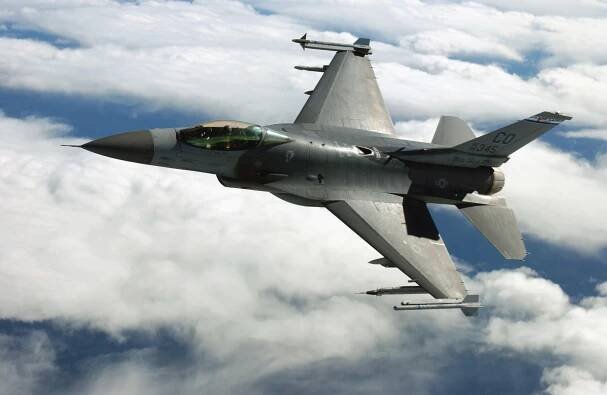 General Dynamics F-16 Fighting Falcon