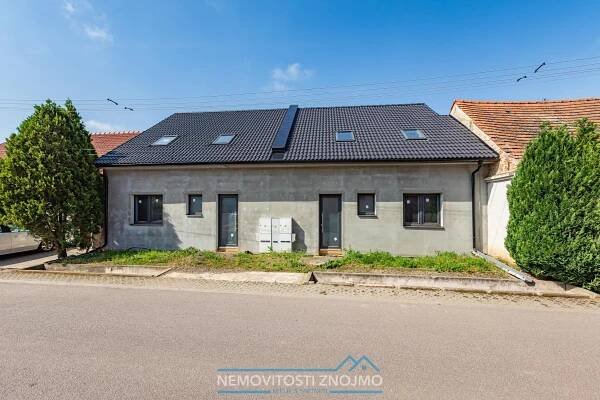 Prodej novostavby domu 4+kk, hrubá stavba, s terasou a zahra - Znojmo