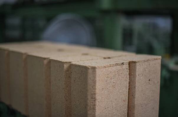 Adamus | producent palet drewnianych