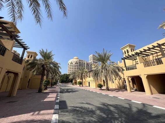 MOTÝL TRAVEL cestovní agentura Karlovy Vary | Al Hamra Village Golf & Beach Resort - Spojené arabské emiráty - Ras Al Khaimah