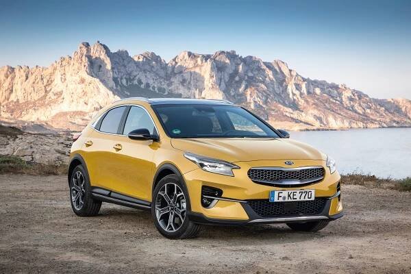 Žilinská Kia Xceed vyplňuje prostor mezi Ceedem a Sportage. Nabídne přes 200 koní i mild-hybridní diesel