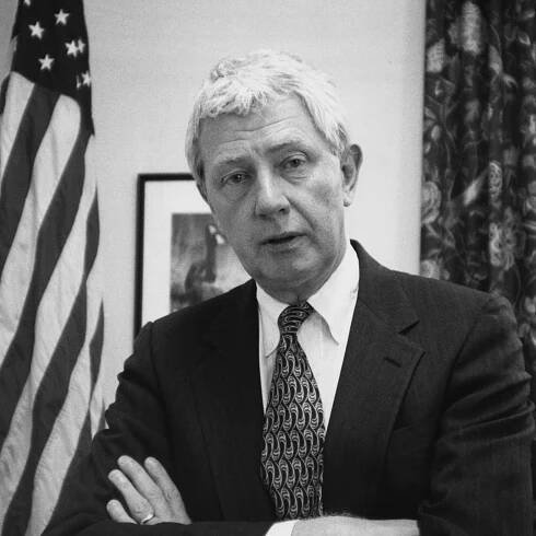 Peter B. Teeley, Who Coined the Term ‘Voodoo Economics,’ Dies at 84