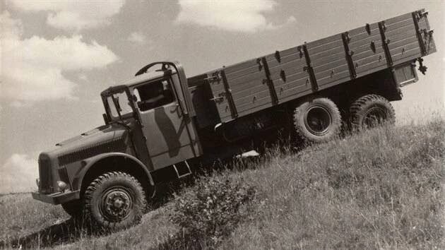 Tatra 111