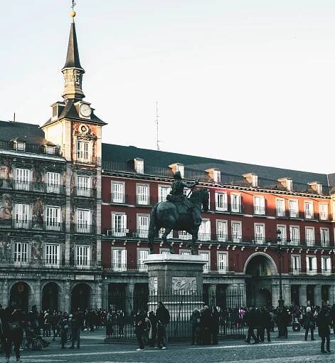 Studying Spanish in Madrid: a guide to live like a local