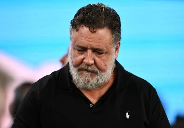 Na festival do Karlových Varů si pro cenu přijede Russell Crowe. Také zahraje se svou kapelou