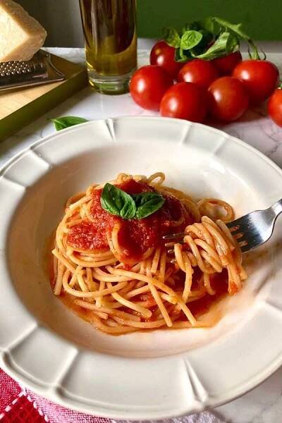 spaghetti al pomodoro - 5