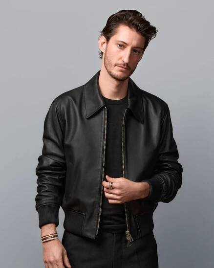 Pierre Niney 01