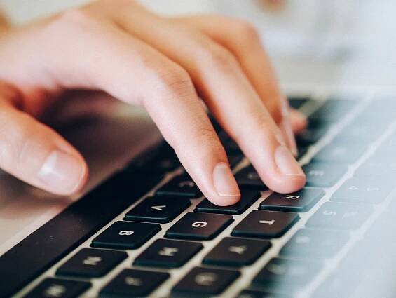 Chytrá kůže ve spreji pozná, co se chystáte psát na klávesnici. Využívá umělou inteligenci - Techsvět