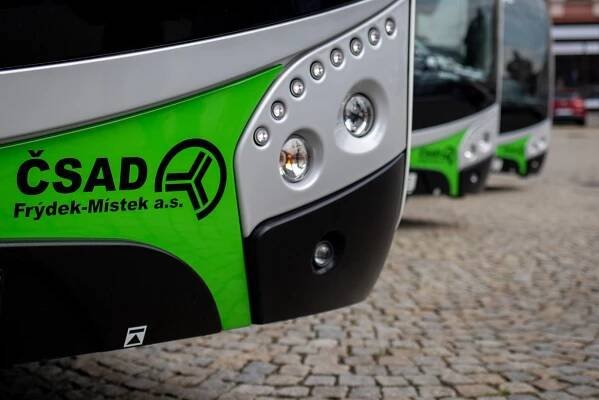 Prvenství mezi českými městy. Ve Frýdku-Místku autobusy nekouří
