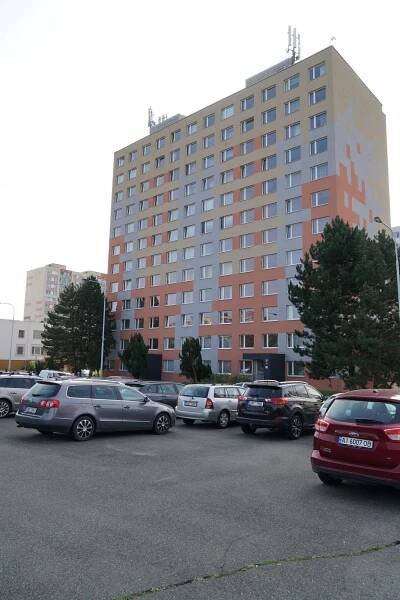 Pronájem bytu 3+1 s lodžií, Praha 8 Bohnice, 82 m2 | jenreality.cz