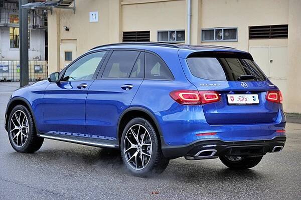 MERCEDES-BENZ GLC 400 d 4Matic AMG Line 9G-Tronic-showroom-element-2