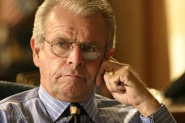 Hvězdná brána - Inaugurace - Z filmu - William Devane