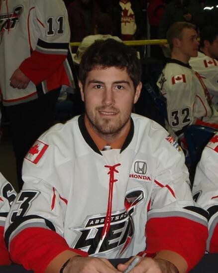 Josh Meyers (ice hockey)