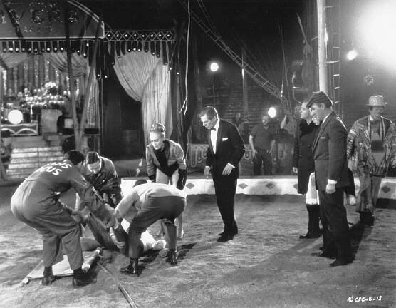 Berserk - Z filmu - Joan Crawford, Michael Gough