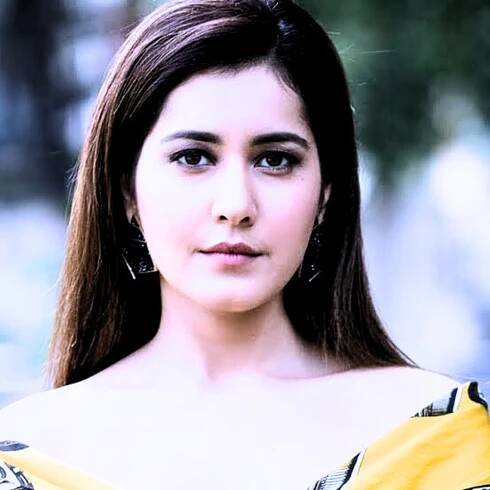 Raashii Khanna Biography - Wiki, Age, Husband, Height, Weight, boyfriend, Photos and More
