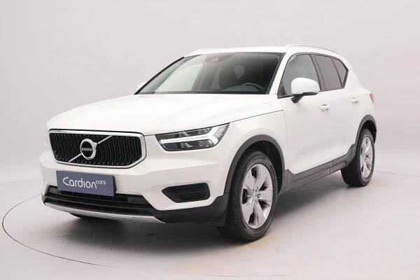 Volvo XC40 B4 MOMENTUM AUT NAV