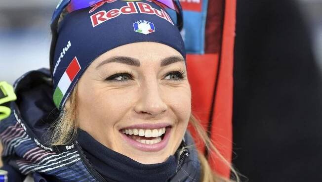Nová láska? Biatlonová kráska se předvedla s nečekaným náčiním