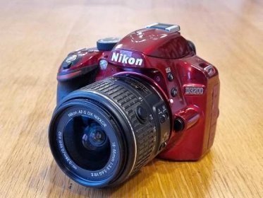 Digitální fotoaparát Nikon D3200 + obj. 18-55 mm  - Foto