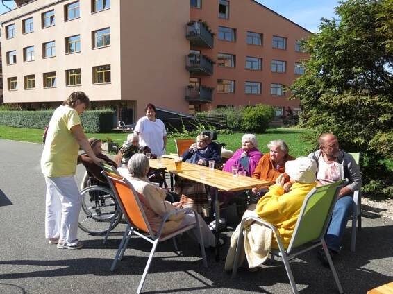 Grilovačka 20.9.2016 - Dům seniorů Františkov, Liberec, příspěvková organizace