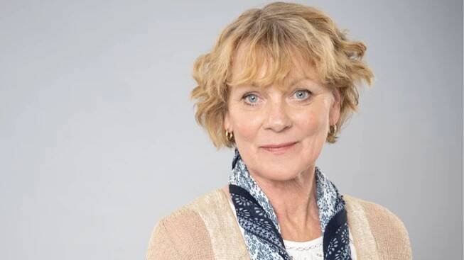 7 Things to Know About Samantha Bond